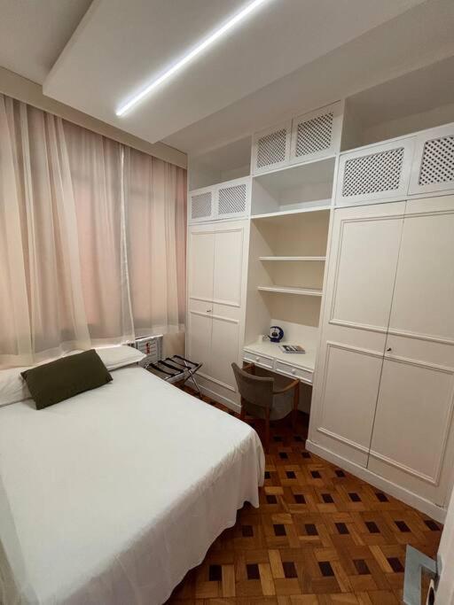 Apartamento Com Otima Localizacao Em Copa -ipanema Rio de Janeiro