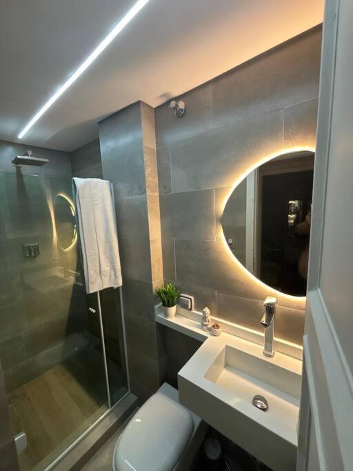 Apartamento Com Otima Localizacao Em Copa -ipanema