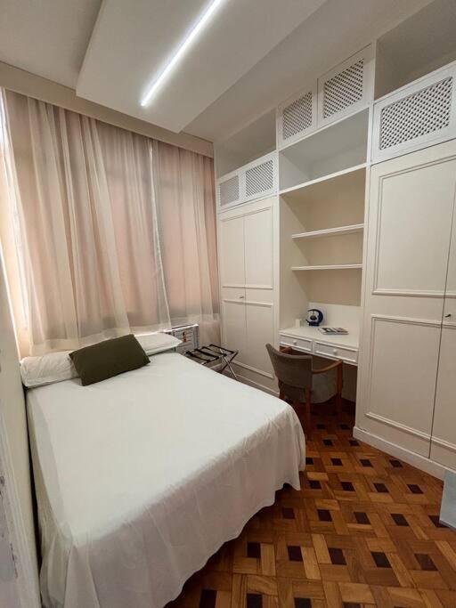 Apartamento Com Otima Localizacao Em Copa -ipanema